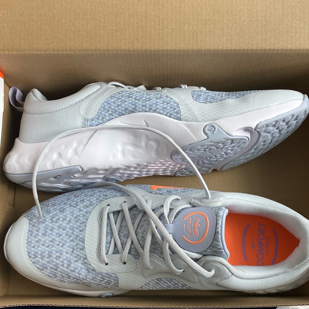 Nike Renew Sneakers